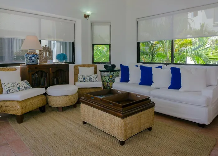 Royal Palms By Bvr *